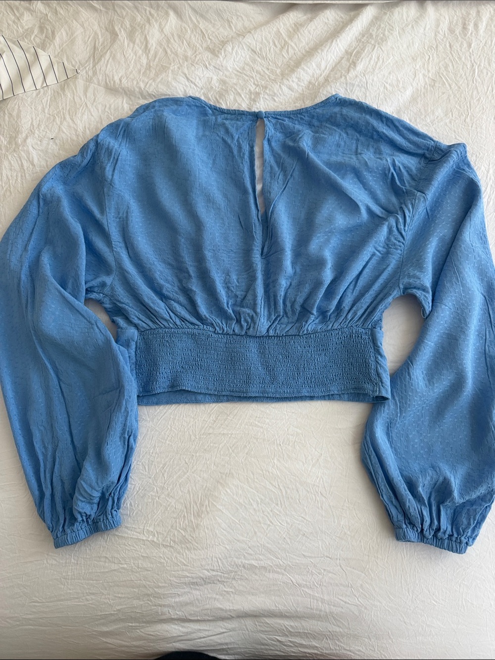 Dynamite Sky Blue V-Neck Long Sleeve Crop Top - Picture 2 of 4